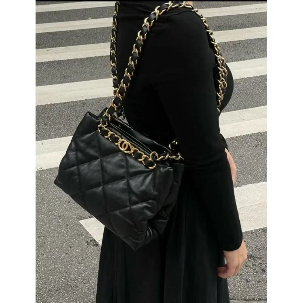 Chanel Women Pre-Loved Bag Very Good Condition